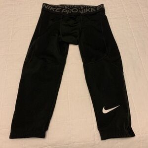 - Nike Pro Drifit 3/4 length boys tights size M